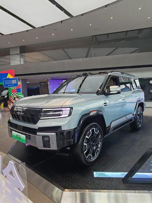 惠州135比亚迪方程豹硬派越野的爆款，英菲尼迪35周年与你共成长